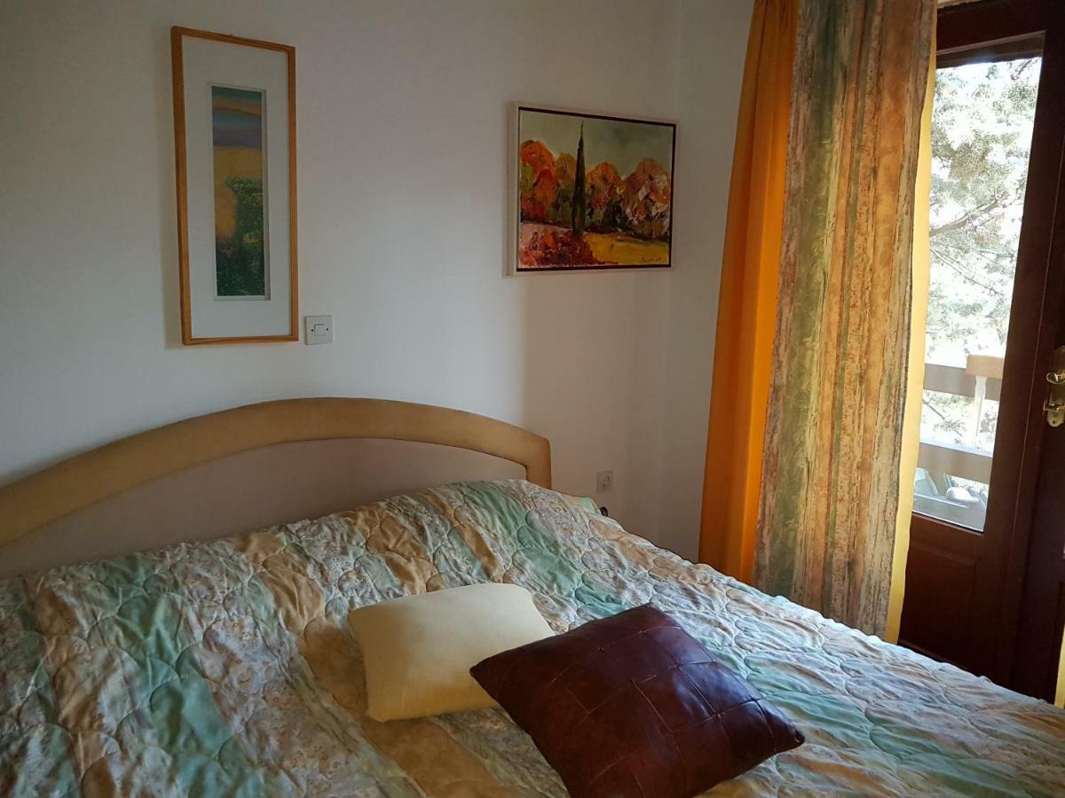 Apartment Slavi Випава Екстериор снимка