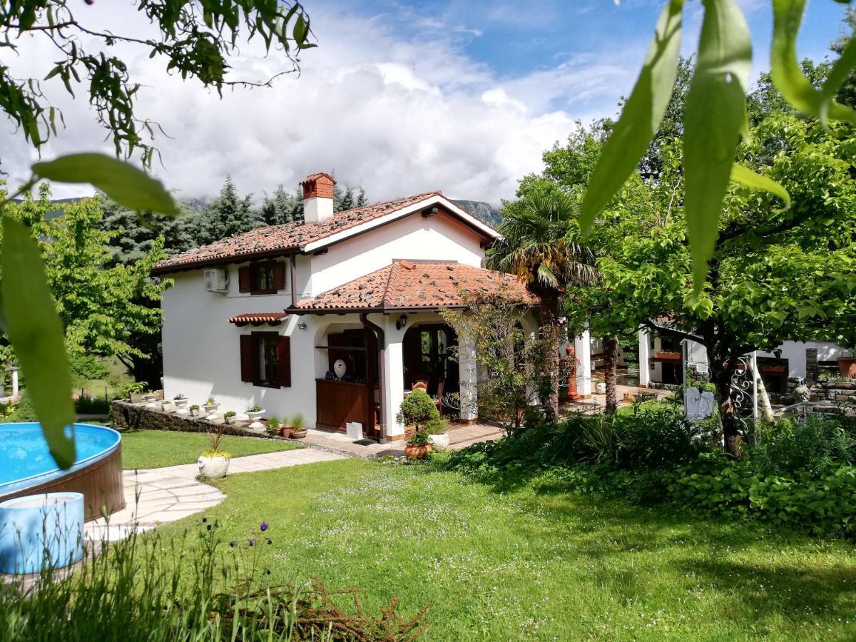 Apartment Slavi Випава Екстериор снимка